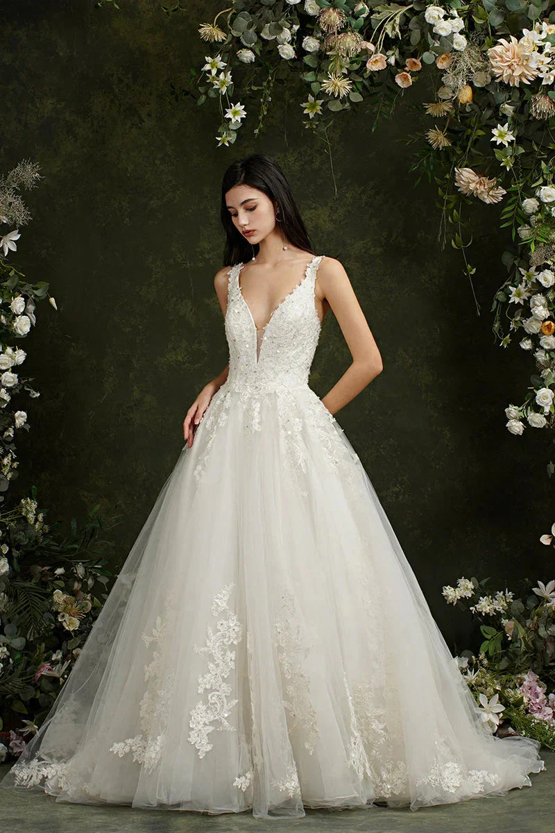 Biztunnel Long A-line V-neck Tulle Lace Backless Wedding Dresses - Image 5