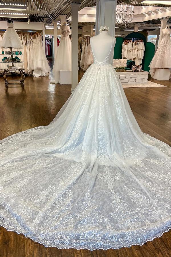 Chic Long A-line V-neck Floral Lace Open Back Wedding Dresses - Image 2