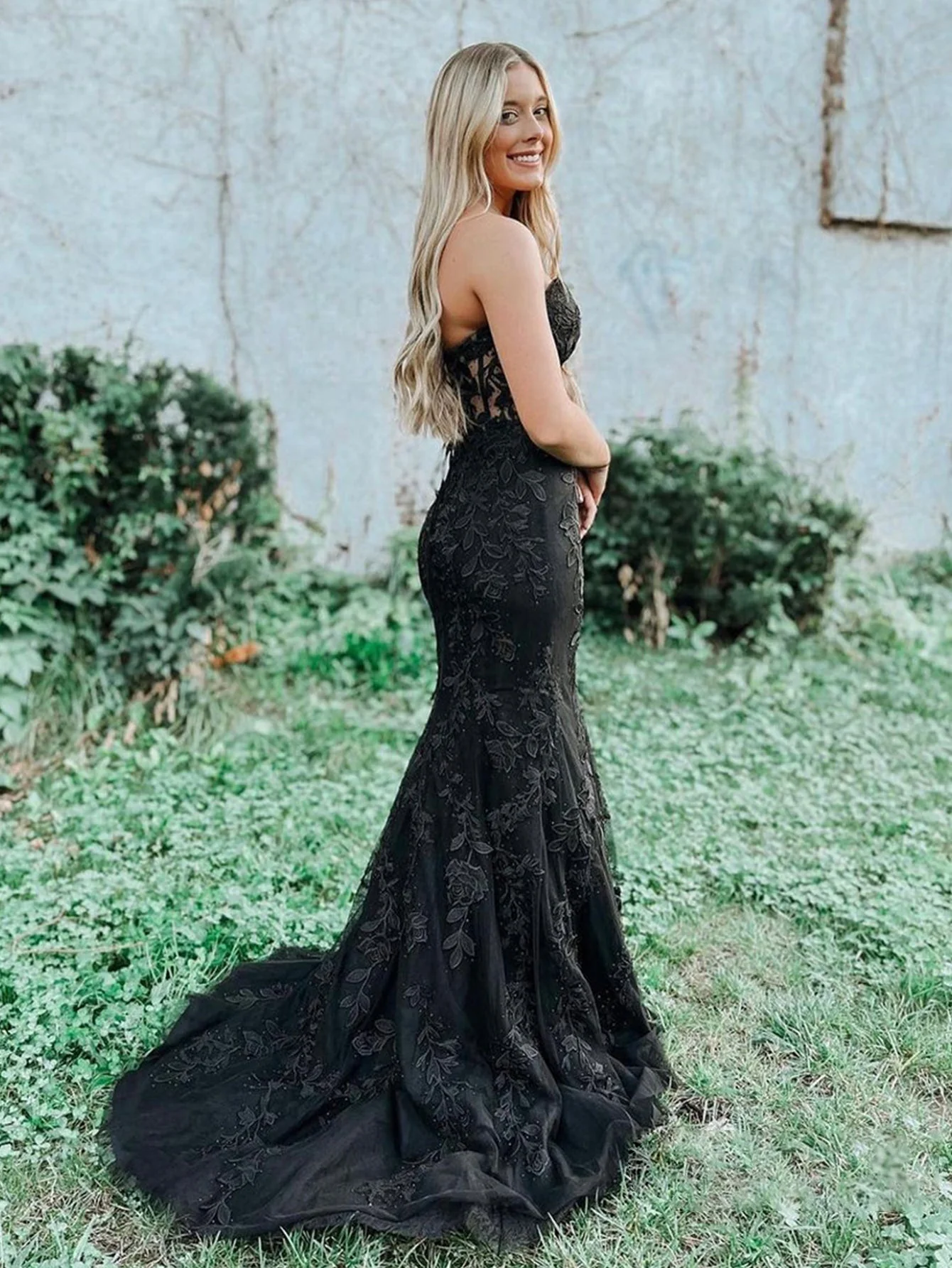 Mermaid Sweetheart Neck Lace Long Prom Dress With Appliques - Image 10