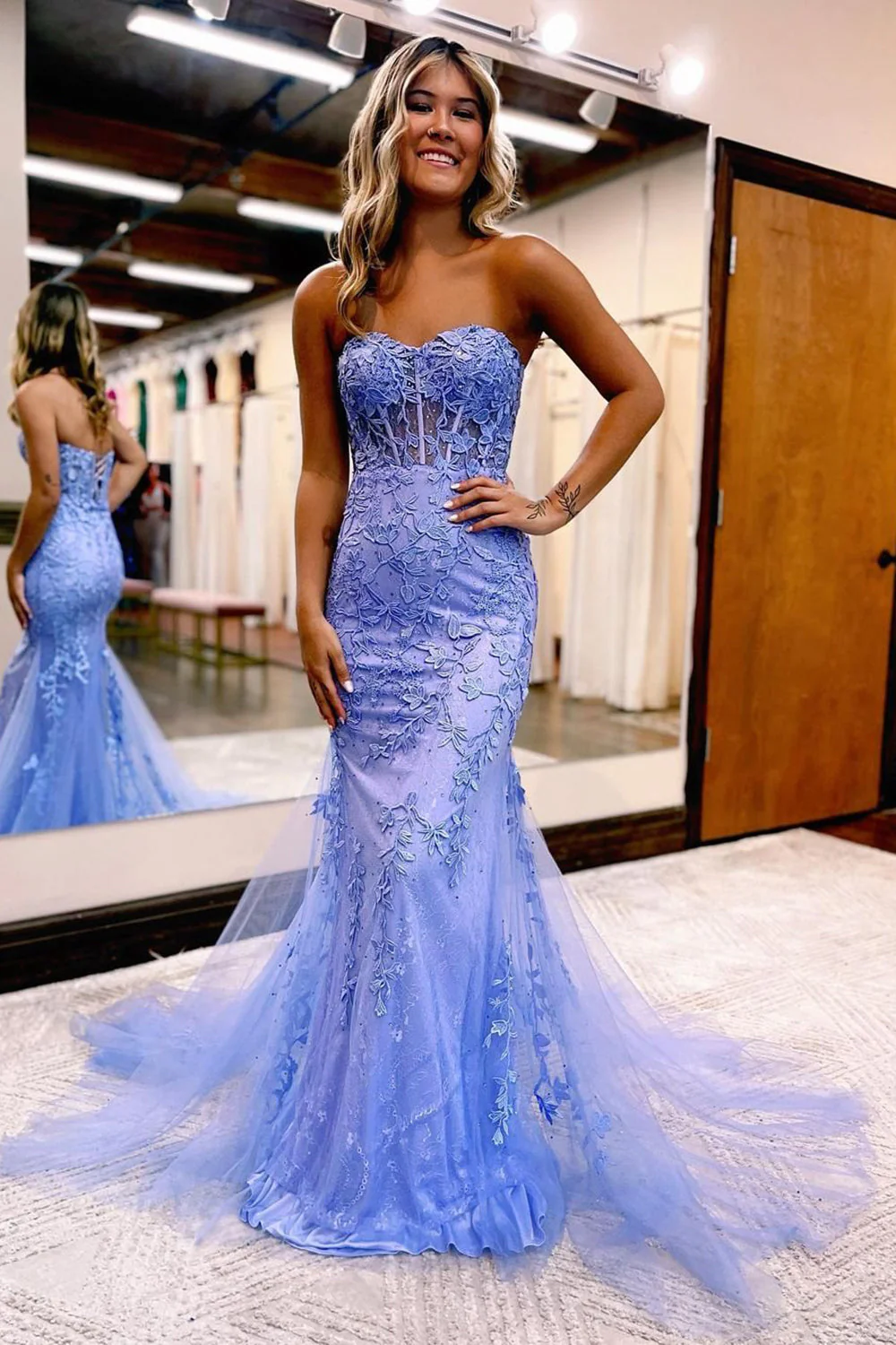 Mermaid Sweetheart Neck Lace Long Prom Dress With Appliques - Image 7