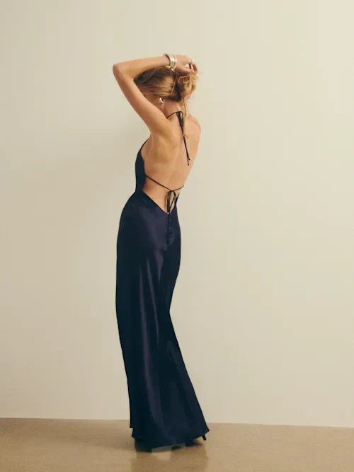 Elegant Halter Backless Floor-Length Prom Dresses - Image 3