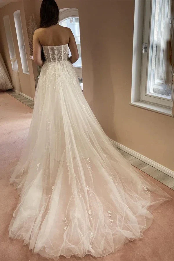 Elegant Long A-line Sweetheart Tulle Lace Wedding Dress with Slit - Image 3