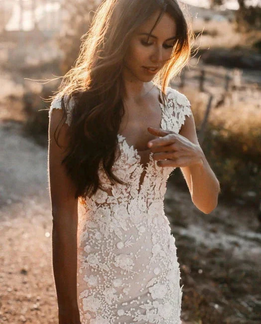 Elegant V-neck Sleeveless Mermaid Wedding Dresses with Lace - Image 6