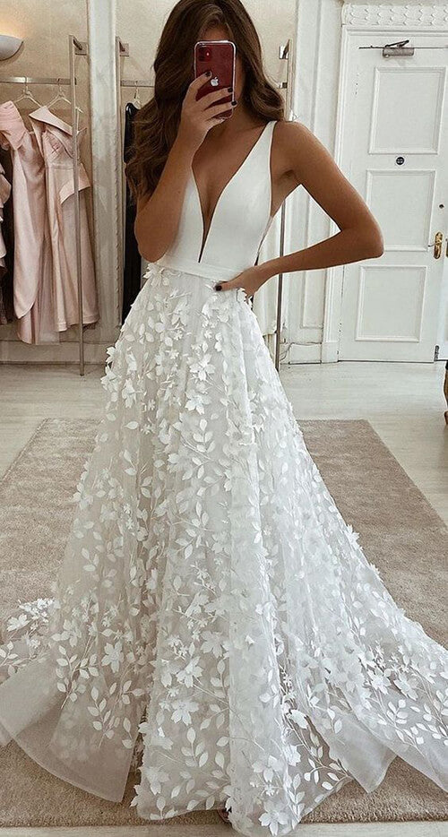 Ivory A-line Satin Tulle 3D Flowers V-neck Wedding Dresses With Slit - Image 2