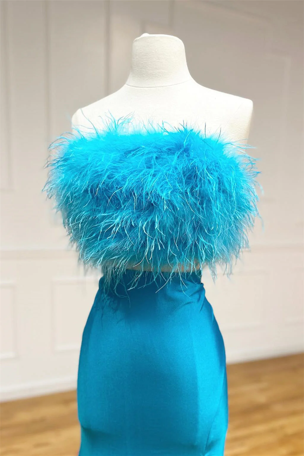 Jade Two-Piece Feathers Strapless Satin Long Prom Dress with Slit - Image 2