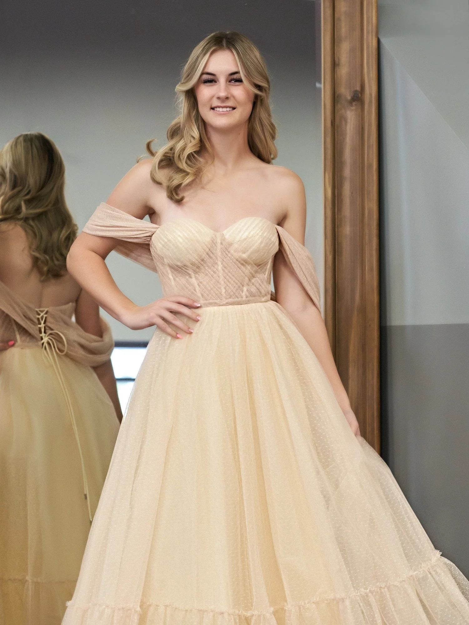 A-Line Champagne Tulle Sweetheart Tea-Length Prom Dress - Image 6
