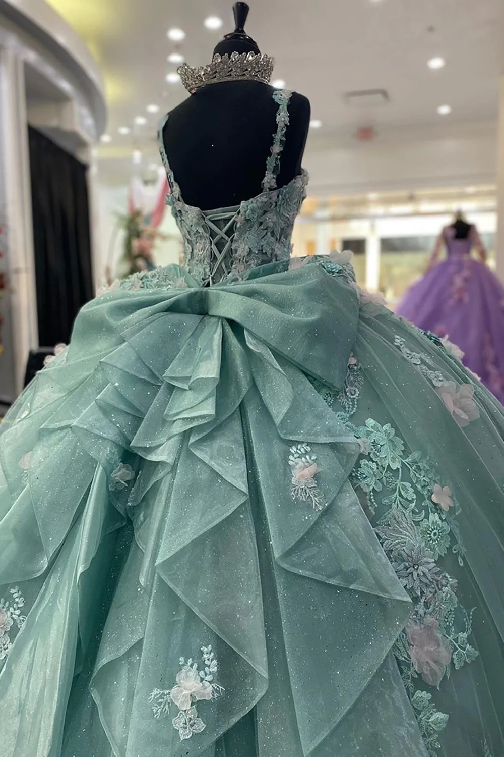 Sweetheart Tulle Ball Gown Quinceanera Dress with Appliques - Image 6