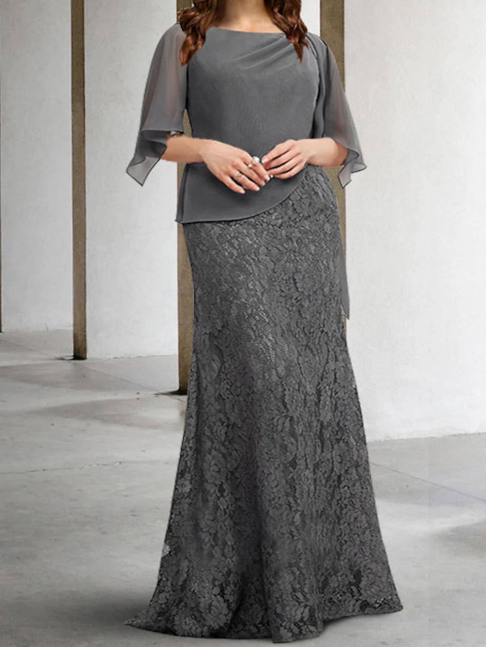 Sheath/Column Mother of the Bride Dresses with Applique