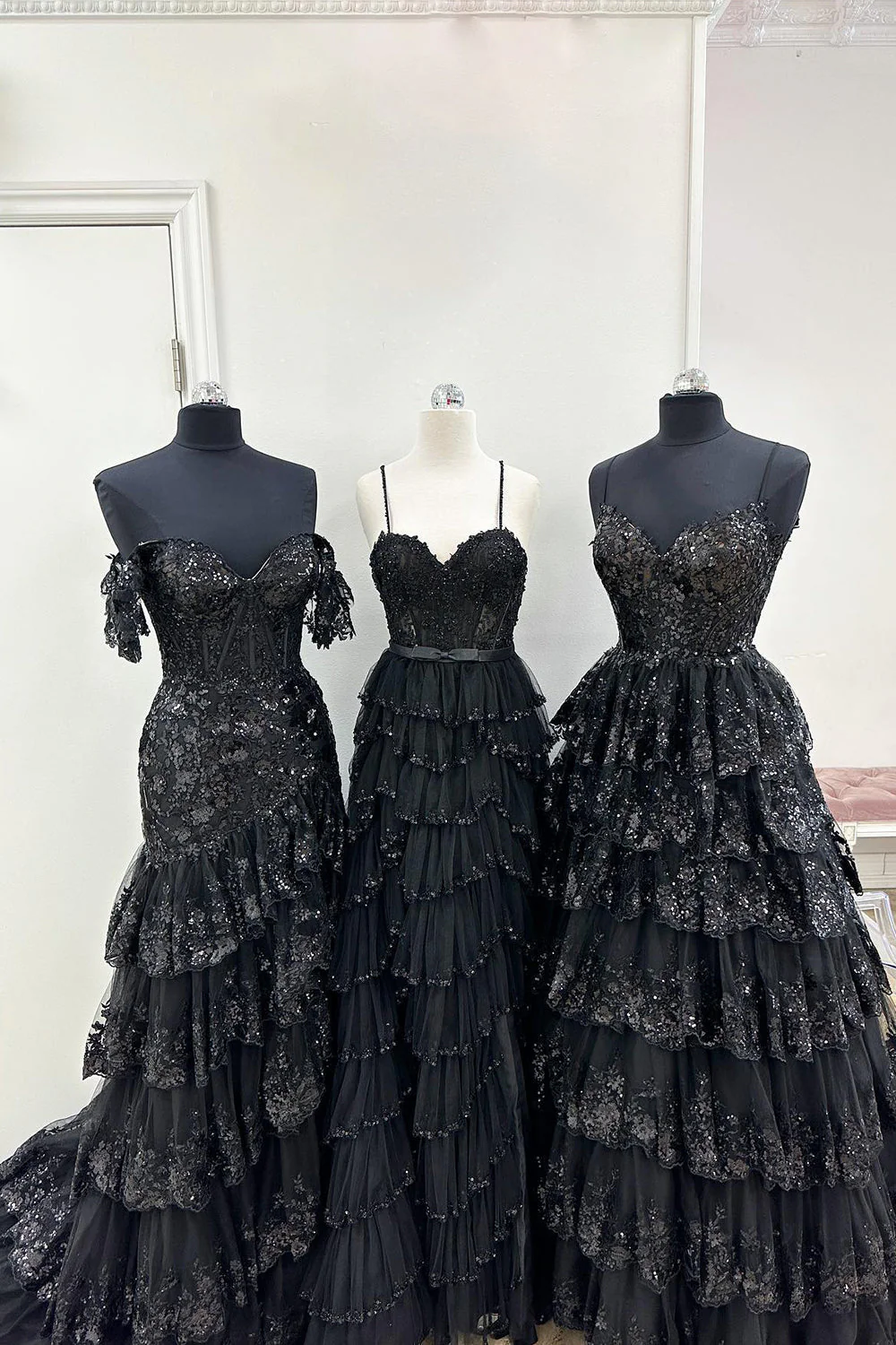 A Line Spaghetti Straps Tiered Lace Prom Dress - Image 14
