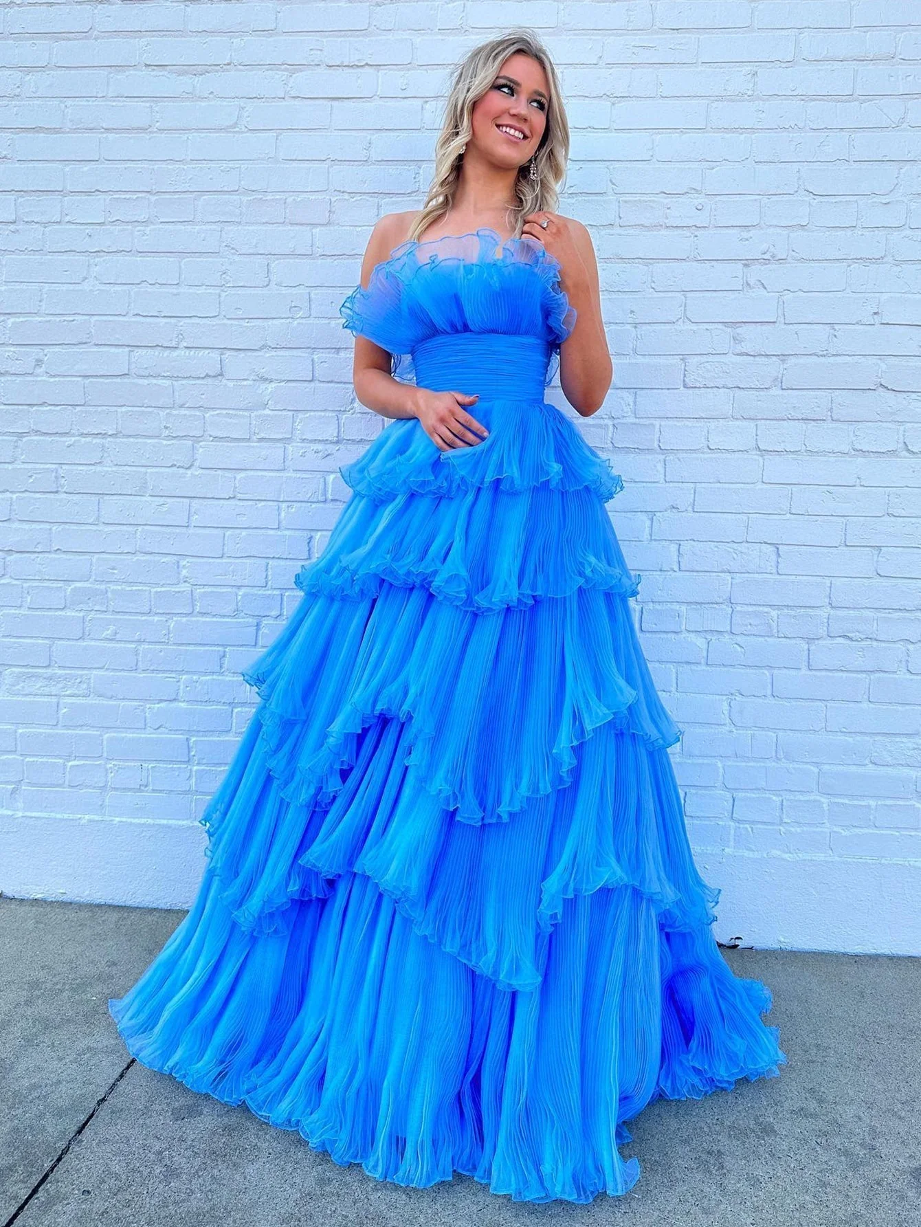 Strapless A-Line Tiered Crinkled Tulle Prom Dress - Image 4