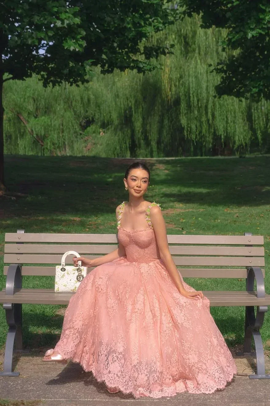 Straps Sweetheart Sleeveless Long Prom Dress With Lace Appliques - Image 2