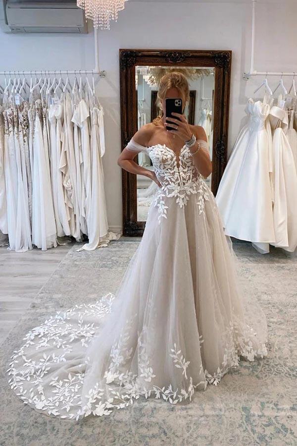 Tulle A-line Off-the-Shoulder Wedding Dresses With Lace Appliques