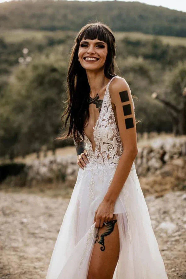 Tulle A-line V-Neck See Through Thigh Slit Beach Wedding Dresses - Image 3