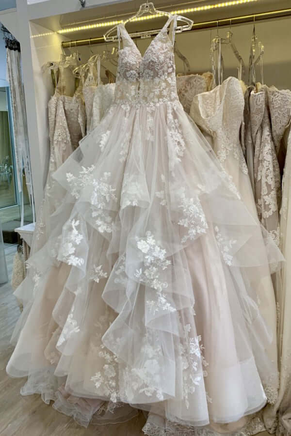 Tulle A-line V-neckline Lace Appliques Floor Length Wedding Dresses - Image 5