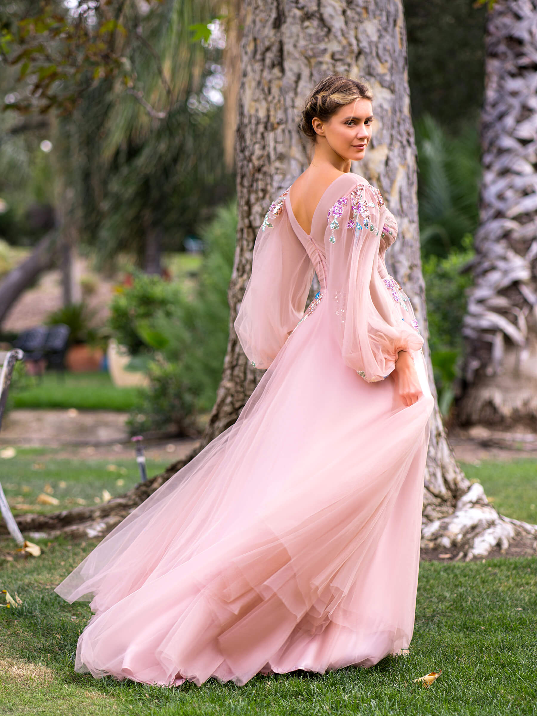 V-neck Embroidery Sequin Floor Length Tulle Prom Dress - Image 2